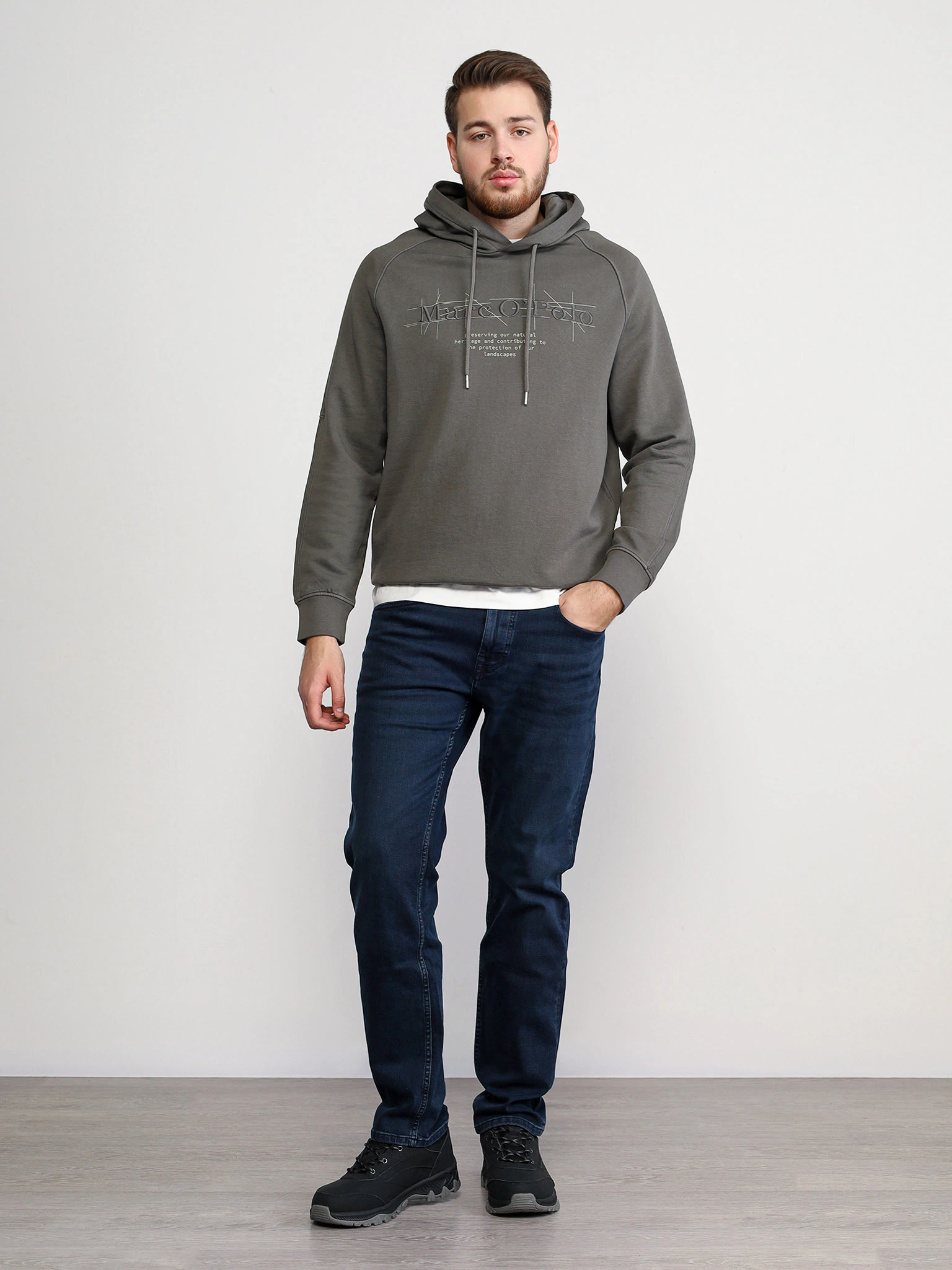 Джинсы темно-синего цвета из смесового хлопка